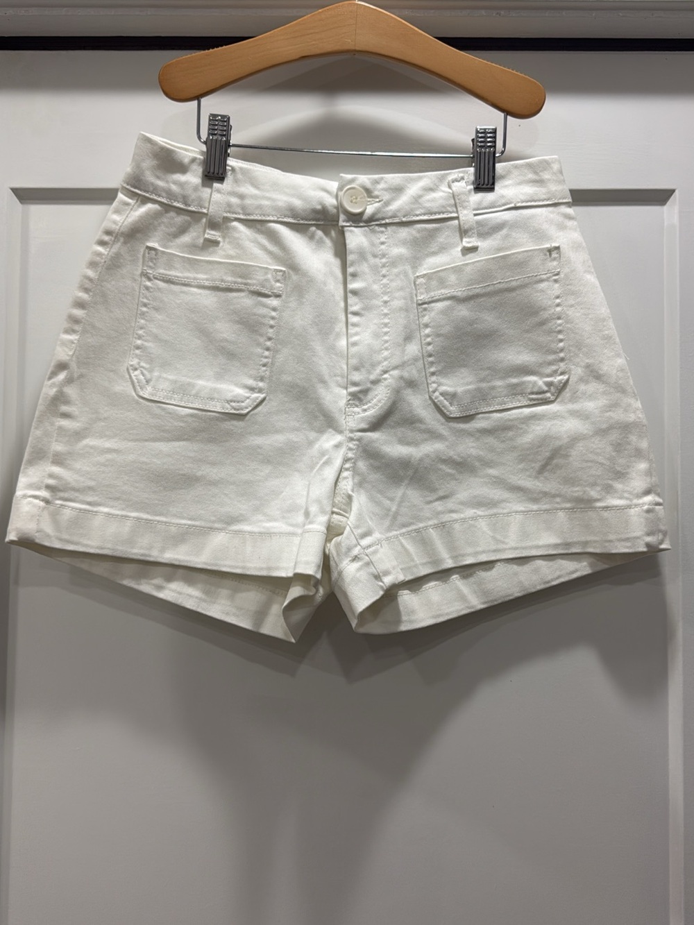 Women’s Boutique High-Waist Cream Pocket Shorts